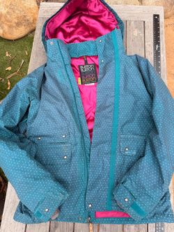 Burton women’s small snow jacket