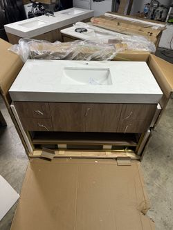 Bathroom Counter/sink