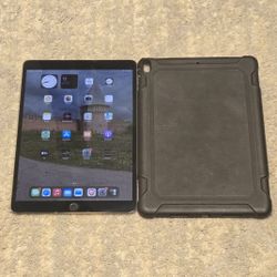 Apple iPad Pro 10.5" (2017) – 64GB – Wi-Fi – Fully Functional – Great Condition + Case LOCAL PICKUP 