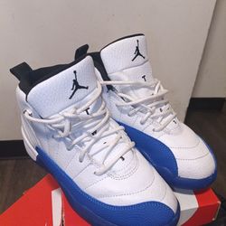 RETRO BLUEBERRY NIKES