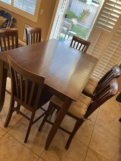 Dinning Table