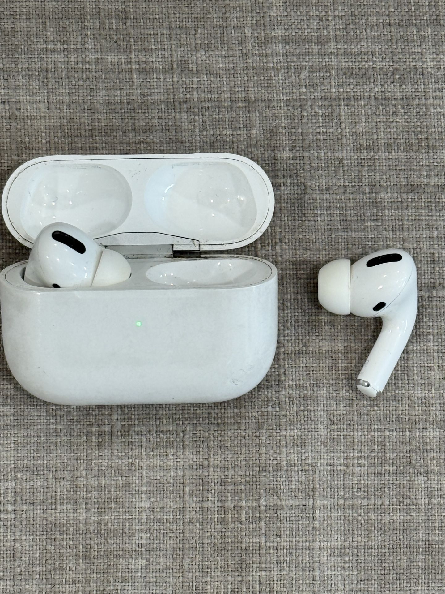 AirPods Pro - 1st Generation