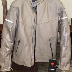 Dainese Motorcycle Saint Louis Leather Jacket Size 50