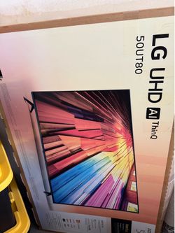 Empty TV moving box