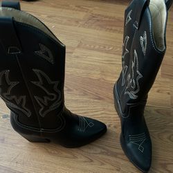 Black Cowboy Boots With Brown Stitching 