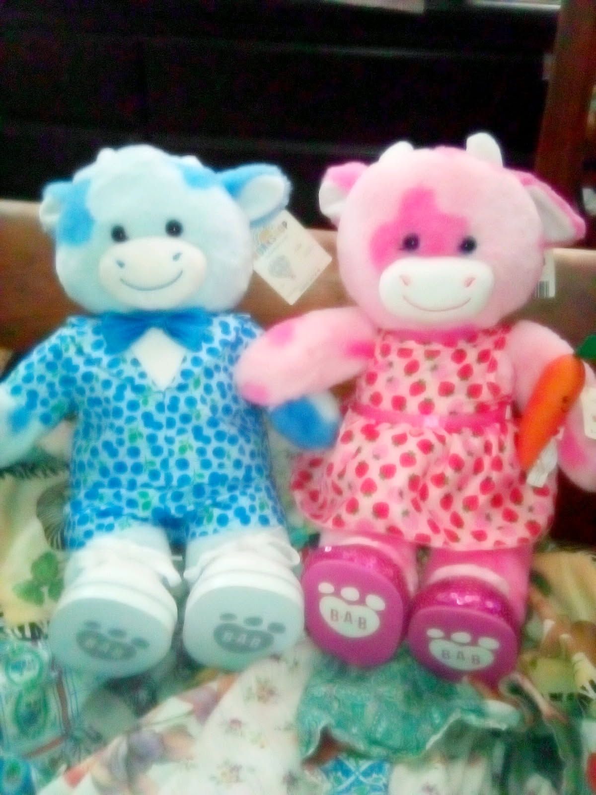 Brand New Matching Cow Couple from Build a Bear