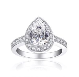 New 18 k white gold engagement ring wedding ring set