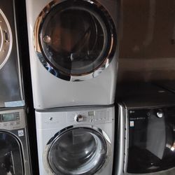 Electrolux Front Load Washer And Stackable Gas Dryer Set In Silver 