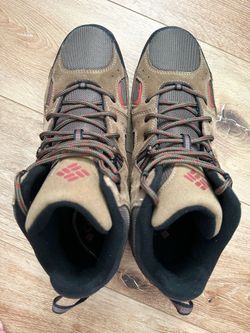 Columbia waterproof hiking boots US13