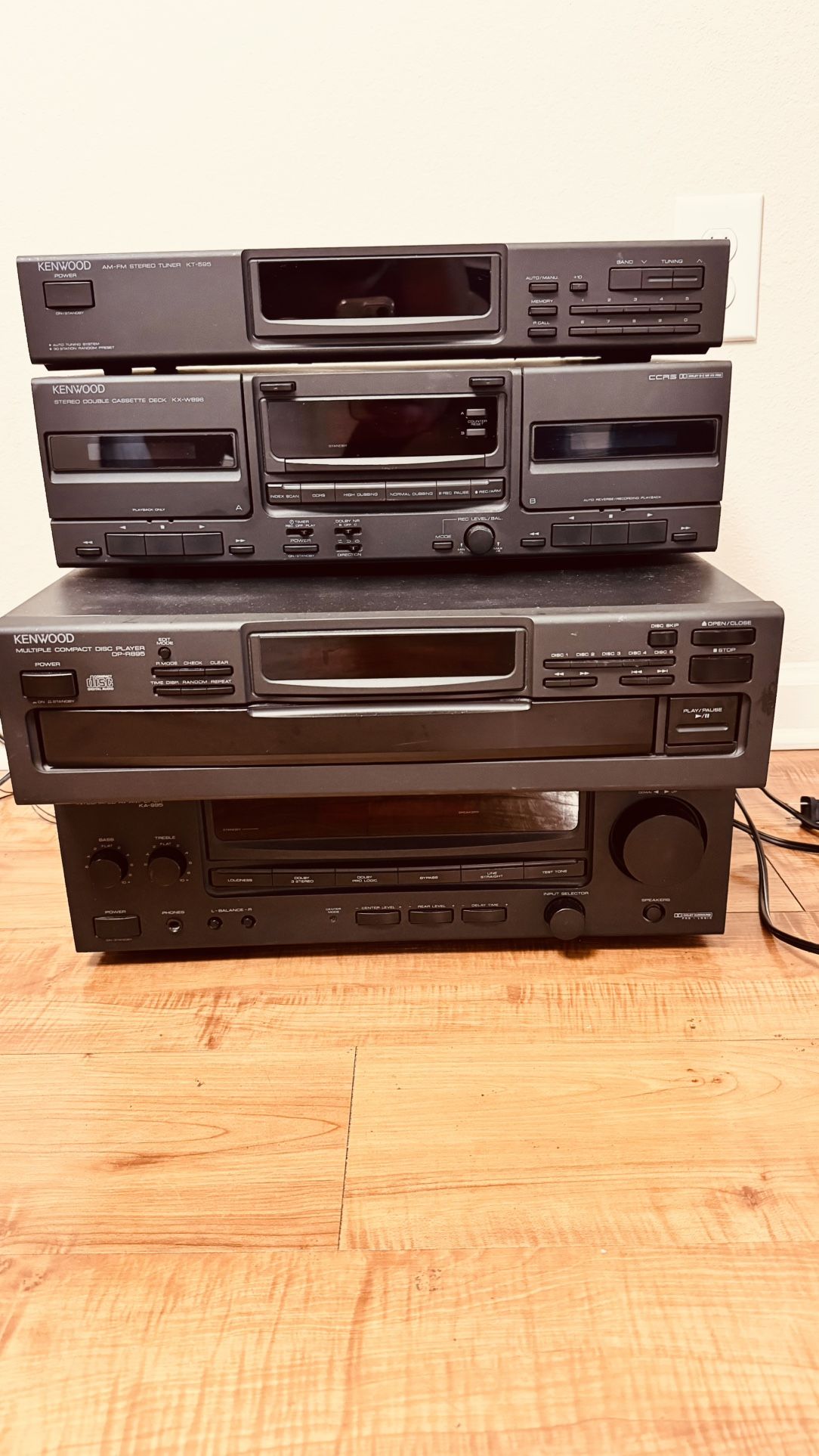 Sound System Kenwood and DCM speakers