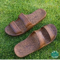 Pali sandals size 9