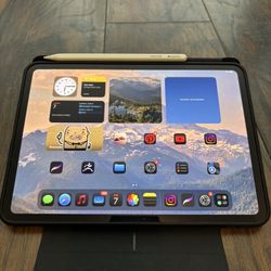 Apple iPad Pro 11-Inch (M4)  1TB Free Apple Pen Pro