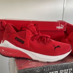 Pumas Red Size 4.5 