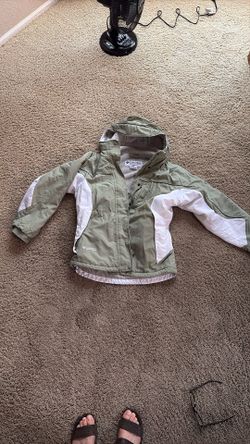 Women’s Vintage Columbia Sportswear Jacket.