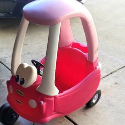 USED LITTLE TIKES  TOY CAR FOR GILS AGES  OFF 