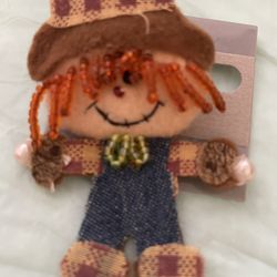 Cutest Scarecrow Pin Ever. Beautiful Small Piece