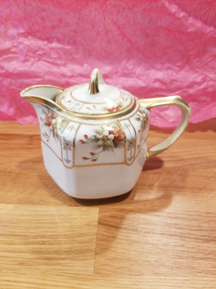 Nippon Teapot Floral