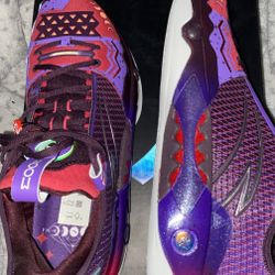 Kyrie Anta Shockwave 5 Pro Moon