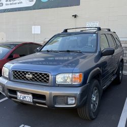 1999 Nissan Pathfinder