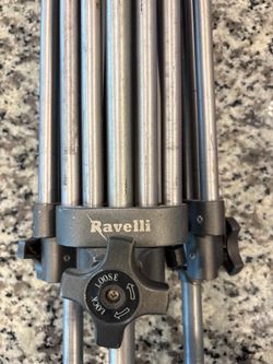 Ravelli Video Camera Tripod with Pan Handle