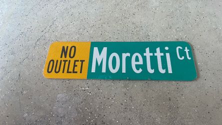 Street Signs Sign Moretti Ct No Outlet