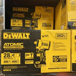 DEWALT ATOMIC 20V MAX Cordless Brushless 1/2 in. Variable Speed Impact Wrench (Tool Only)