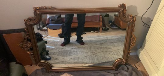 3’x2’ Bassett Mirror with real wood carved frame