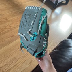 Rawlings Youth Baseball Mitt