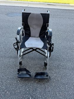 Karman Healthcare S-2512F18SS Ergo Lite 2 18” seat Ultra Lightweight. Used in good with some cosmetic blemishes. These blemishes are in the form of