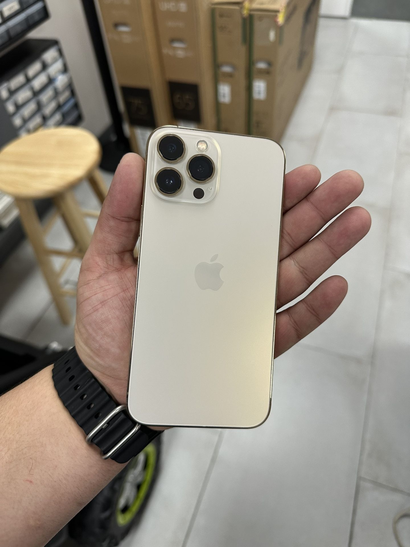 iPhone 13 Pro Max Unlocked 128GB! $549 Cash Or Card!!