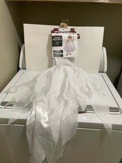 New Wicked White Witch Kids Halloween Costume Sizes Small & Medium $10 each