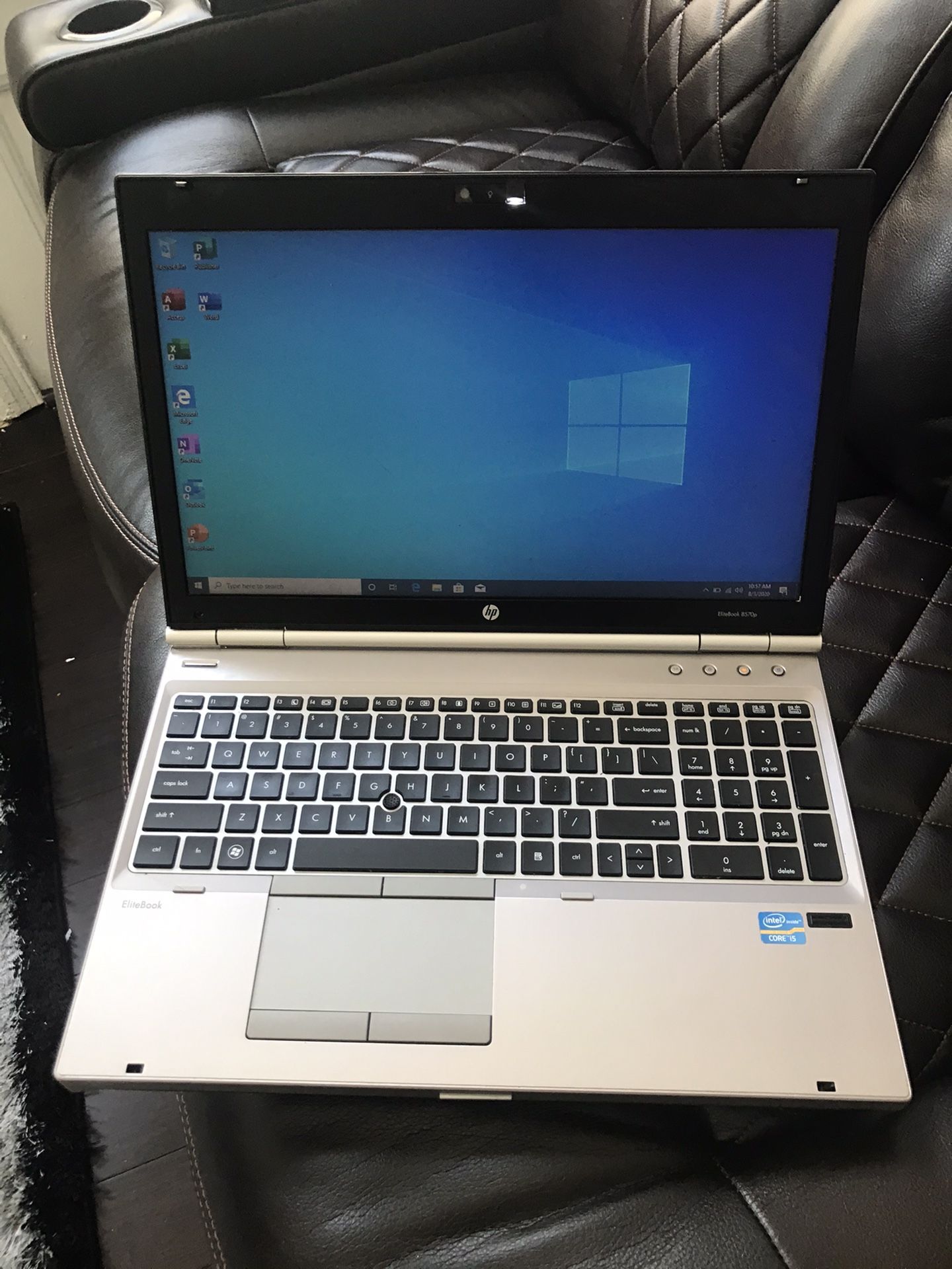 Hp ELITEBOOK 8570P with MS office