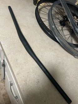 Carbon mountain bike handlebar