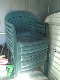 8 green pvc chairs outdoor furniture