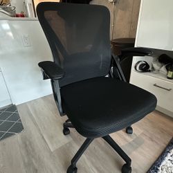Desk chair