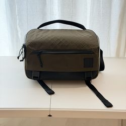 Moment 10L Rugged Camera Sling Bag