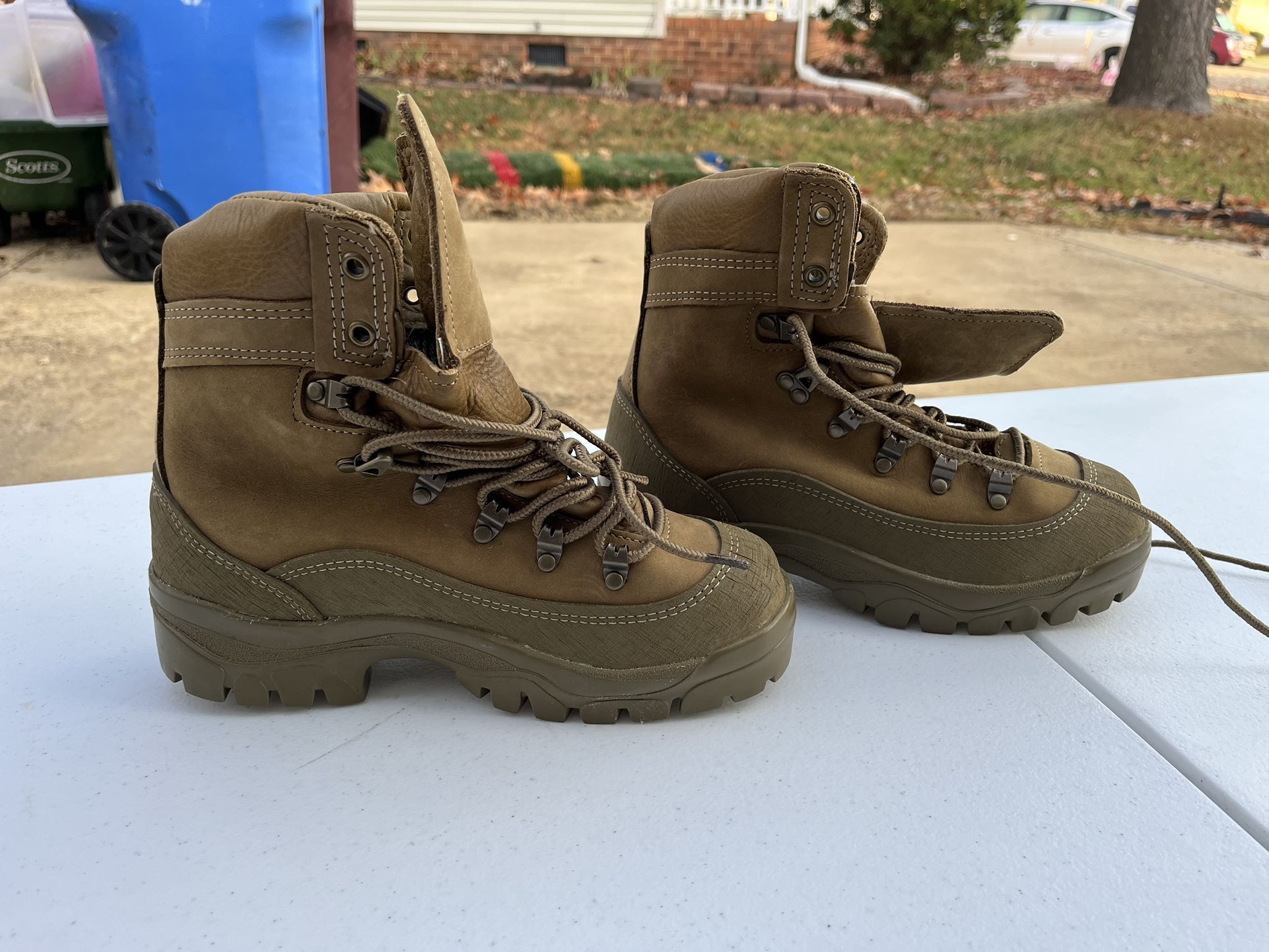 Belleville MCB 950 Combat Boot Gore Tex Size 5W Mountain Hiker