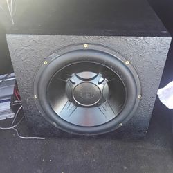 12 In JBL Speaker And Box And Alpine Amp