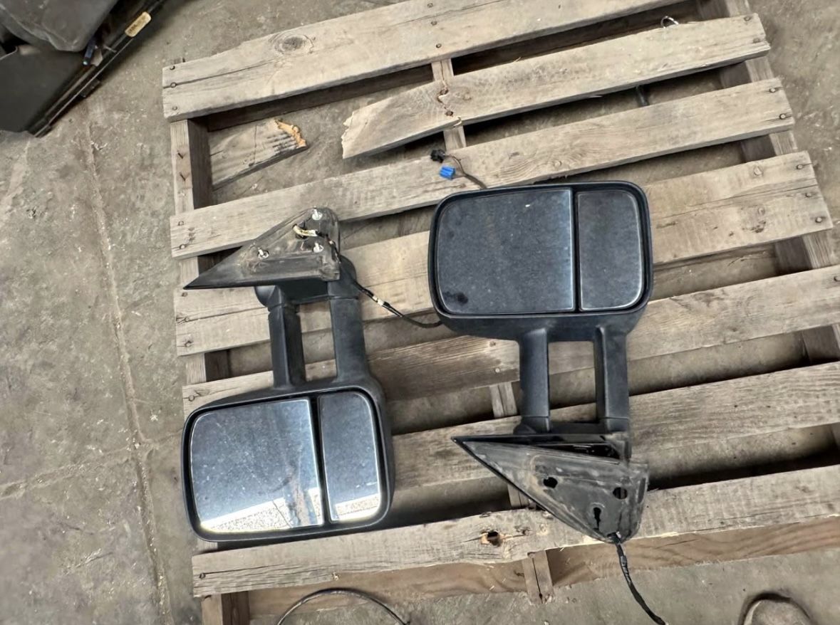 2003-2007 chevy silverado / gmc sierra tow mirrors