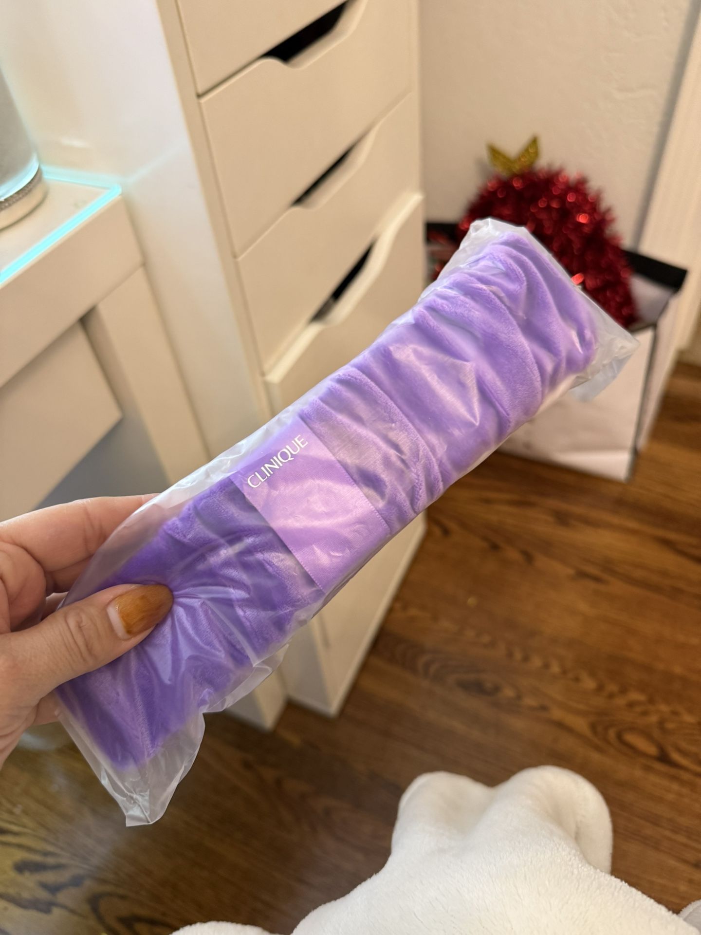 Clinique Purple Headband
