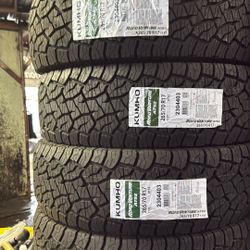 265/70/17 Kumho Tires 🛞 