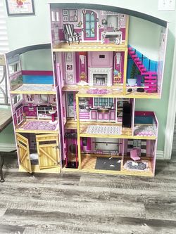 Barbie Dream House