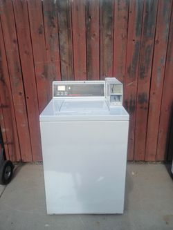 Speed Queen Coin Operated Washer *New Bearings and Seals*