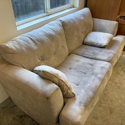 FREE COUCH