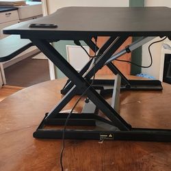 Standing desk table top riser electric