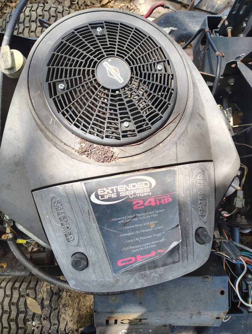Motor runs more parts go with it $225 Located MountDora Fla 32757
