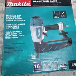 Makita Straight Finish Nailer 