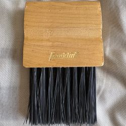 Umpire Plate Brush/duster