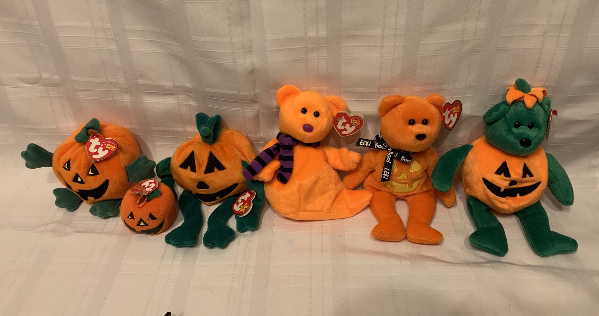 19 Halloween Decoration TY Beanie Babies & Buddies - Pumpkin- Buddy