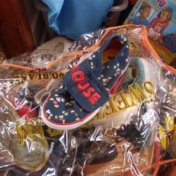 Mickey Mouse Shoes Size 4